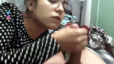 ہاتھ میں فنشنگ کے ساتھ ہاتھ سے تیار کردہ - بہت سارے دودھ